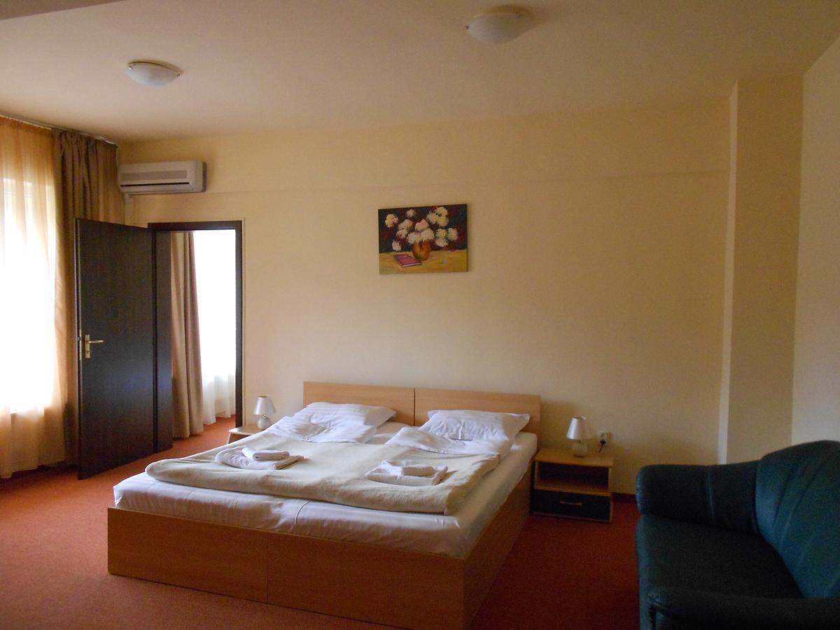 Hotel Diana Geoagiu Băi Exteriör bild